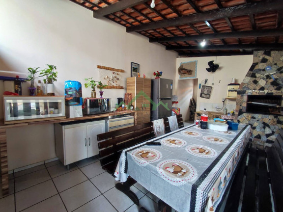 Imagem Casa com 4 Quartos à Venda, 382 m² em Centro - Balneário Barra Do Sul