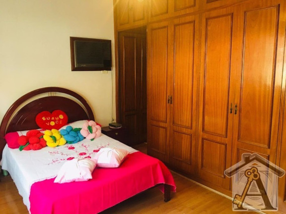 Imagem Casa com 3 Quartos à Venda, 163 m² em Marapé - Santos Imagem Casa com 3 Quartos à Venda, 163 m² em Marapé - Santos