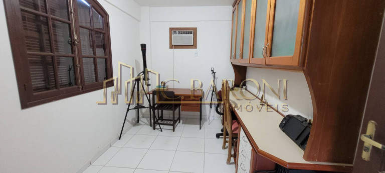 Imagem Casa com 5 Quartos à Venda, 300 m² em Centro - São Pedro Da Aldeia Imagem Casa com 5 Quartos à Venda, 300 m² em Centro - São Pedro Da Aldeia