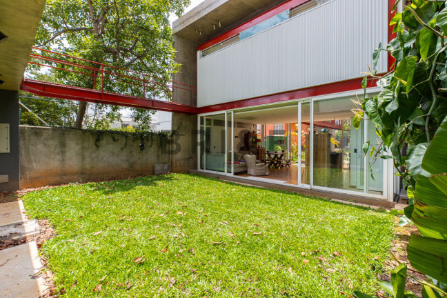 Imagem Casa com 4 Quartos à Venda, 400 m² em Campo Belo - São Paulo Imagem Casa com 4 Quartos à Venda, 400 m² em Campo Belo - São Paulo