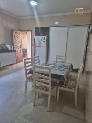 Imagem Sobrado com 3 Quartos à Venda, 154 m² em Tupi - Praia Grande Imagem Sobrado com 3 Quartos à Venda, 154 m² em Tupi - Praia Grande