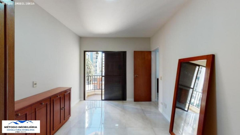 Imagem Apartamento com 3 Quartos à Venda, 127 m² em Pinheiros - São Paulo Imagem Apartamento com 3 Quartos à Venda, 127 m² em Pinheiros - São Paulo