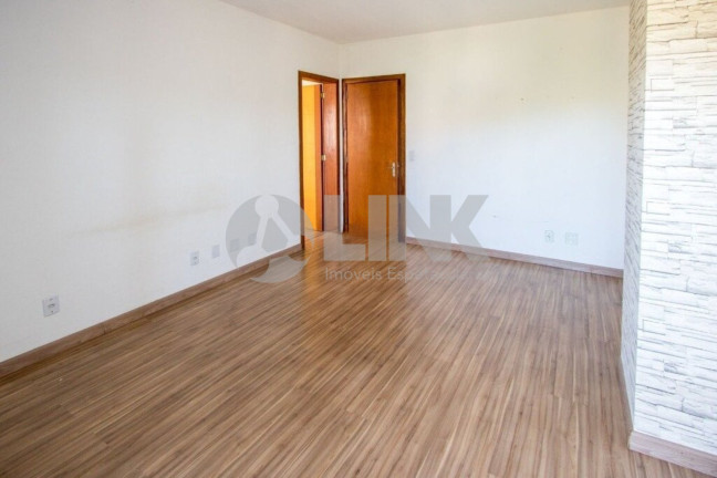 Imagem Imóvel com 3 Quartos à Venda, 196 m² em Guarujá - Porto Alegre