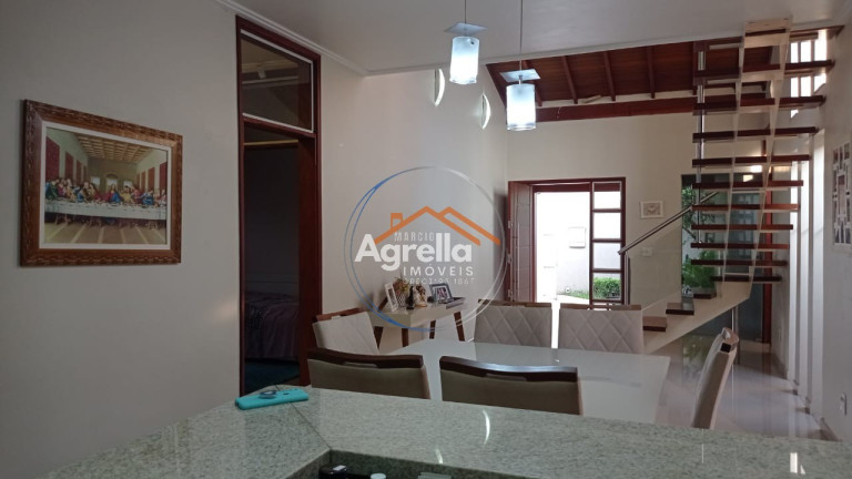 Imagem Casa com 3 Quartos à Venda, 260 m² em Jardim Patrícia - Mogi Mirim Imagem Casa com 3 Quartos à Venda, 260 m² em Jardim Patrícia - Mogi Mirim