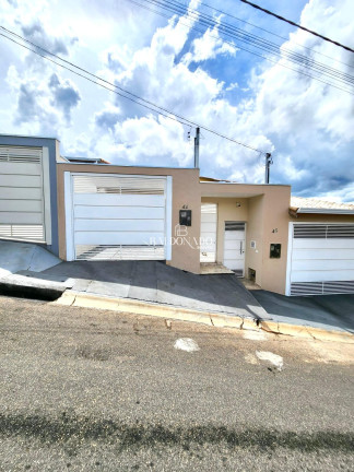 Imagem Casa com 2 Quartos à Venda, 125 m² em Centro - Extrema Imagem Casa com 2 Quartos à Venda, 125 m² em Centro - Extrema