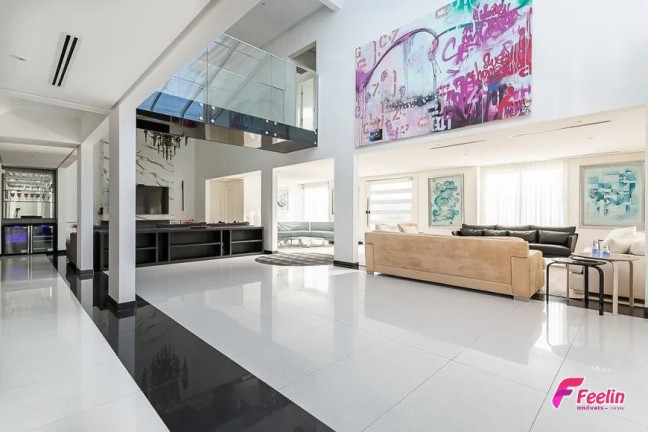 Imagem Casa com 6 Quartos à Venda, 800 m² em Jurerê Internacional - Florianópolis Imagem Casa com 6 Quartos à Venda, 800 m² em Jurerê Internacional - Florianópolis