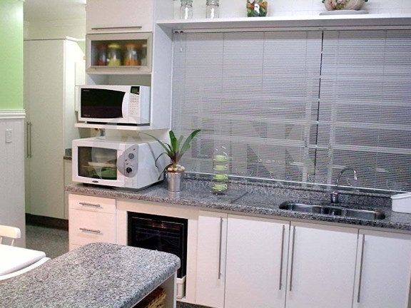 Imagem Casa com 5 Quartos à Venda, 392 m² em Chácara Das Pedras - Porto Alegre Imagem Casa com 5 Quartos à Venda, 392 m² em Chácara Das Pedras - Porto Alegre