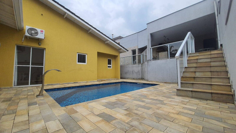 Imagem Casa com 3 Quartos à Venda, 337 m² em Tarumã - Santana De Parnaíba Imagem Casa com 3 Quartos à Venda, 337 m² em Tarumã - Santana De Parnaíba