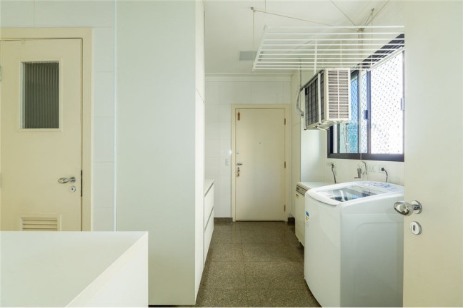 Imagem Imóvel com 3 Quartos à Venda,  em Campo Belo - São Paulo