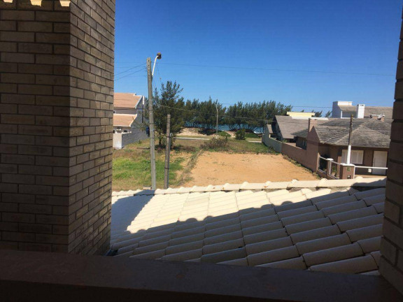 Imagem Casa com 1 Quarto à Venda, em Atlântida Sul - Osório Imagem Casa com 1 Quarto à Venda, em Atlântida Sul - Osório