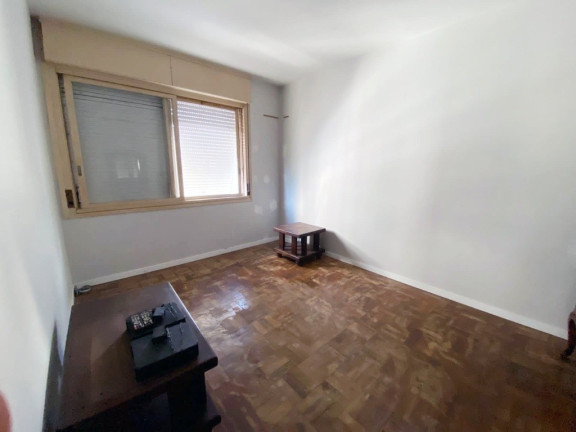 Imagem Apartamento com 3 Quartos à Venda, 195 m² em Moinhos De Vento - Porto Alegre