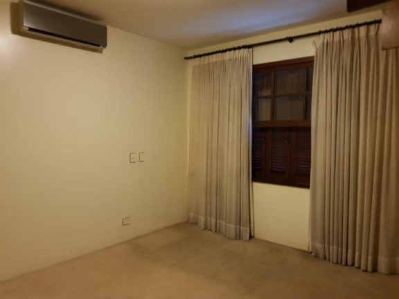 Imagem Casa com 4 Quartos à Venda, 450 m² em Interlagos - São Paulo Imagem Casa com 4 Quartos à Venda, 450 m² em Interlagos - São Paulo