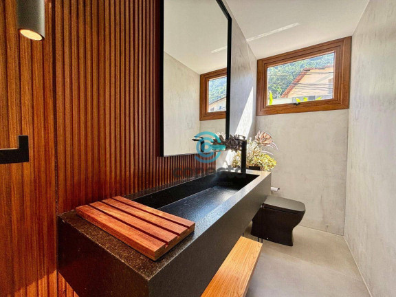 Imagem Casa com 4 Quartos à Venda, 350 m² em São Francisco - Niterói Imagem Casa com 4 Quartos à Venda, 350 m² em São Francisco - Niterói