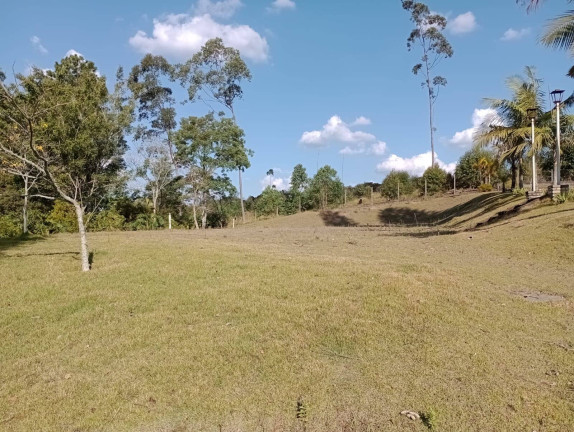 Imagem Chácara com 4 Quartos à Venda, 12.000 m² em Ortizes - Piedade Imagem Chácara com 4 Quartos à Venda, 12.000 m² em Ortizes - Piedade