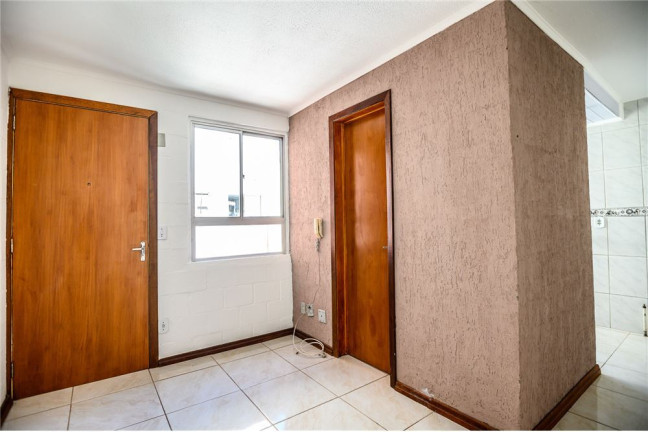 Imagem Imóvel com 2 Quartos à Venda, em Rubem Berta - Porto Alegre Imagem Imóvel com 2 Quartos à Venda, em Rubem Berta - Porto Alegre
