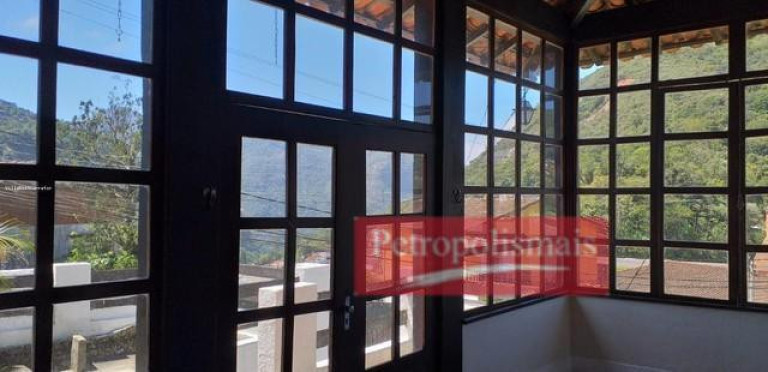 Imagem Casa com 3 Quartos à Venda, 166 m² em São Sebastião - Petrópolis Imagem Casa com 3 Quartos à Venda, 166 m² em São Sebastião - Petrópolis