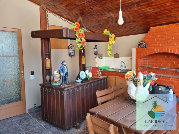 Imagem Casa com 7 Quartos à Venda, em Hospício - Araruama Imagem Casa com 7 Quartos à Venda, em Hospício - Araruama