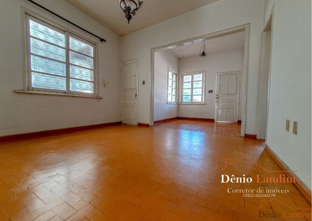 Imagem Casa com 3 Quartos à Venda, 180 m² em São José - Montes Claros