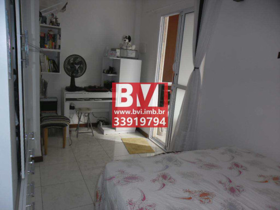 Imagem Casa com 2 Quartos à Venda, 144 m² em Ramos - Rio De Janeiro