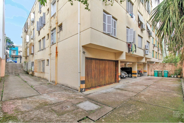 Imagem Imóvel com 1 Quarto à Venda, 26 m² em Santana - Porto Alegre Imagem Imóvel com 1 Quarto à Venda, 26 m² em Santana - Porto Alegre