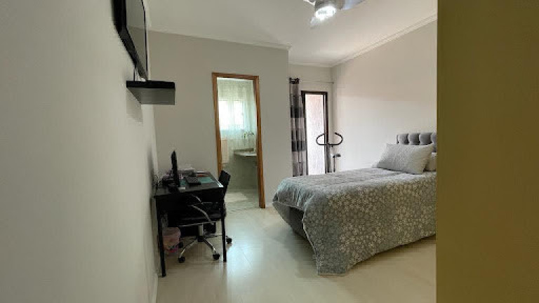 Imagem Imóvel com 3 Quartos à Venda, 240 m² em água Fria - São Paulo