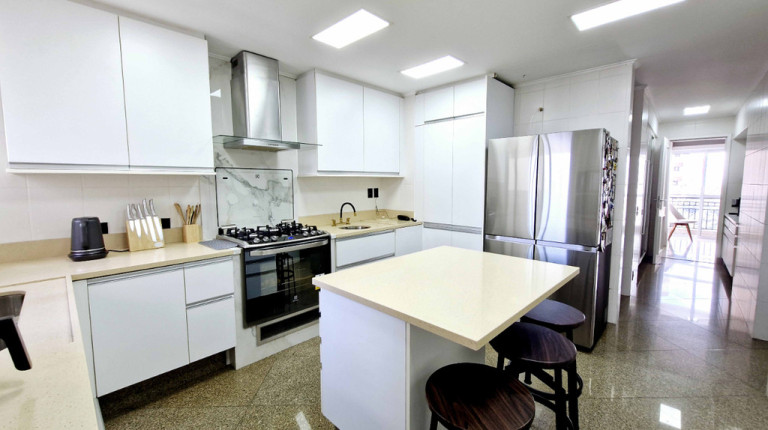 Imagem Apartamento com 4 Quartos à Venda, 401 m² em Vila Suzana - São Paulo Imagem Apartamento com 4 Quartos à Venda, 401 m² em Vila Suzana - São Paulo