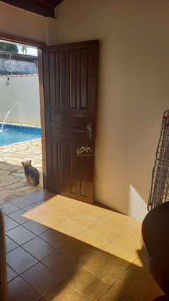 Casa com 5 Quartos à Venda, 228 m² em Itaguá - Ubatuba