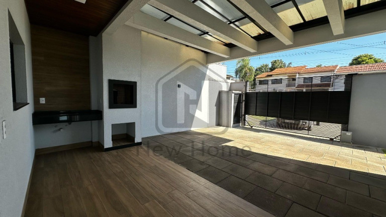 Imagem Casa com 3 Quartos à Venda, 200 m² em Maria Luiza - Cascavel Imagem Casa com 3 Quartos à Venda, 200 m² em Maria Luiza - Cascavel