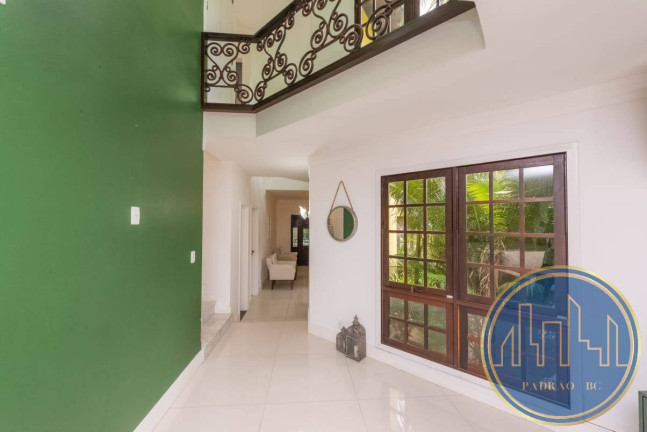 Imagem Casa com 3 Quartos à Venda, 350 m² em Praia Das Taquaras - Balneário Camboriú