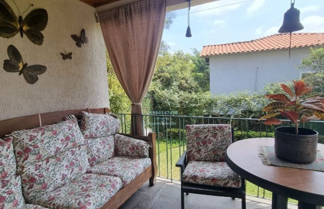 Imagem Casa com 3 Quartos à Venda, 350 m² em Pacaembu - São Paulo Imagem Casa com 3 Quartos à Venda, 350 m² em Pacaembu - São Paulo