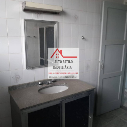 Imagem Casa com 5 Quartos à Venda, 300 m² em Piedade - Rio De Janeiro Imagem Casa com 5 Quartos à Venda, 300 m² em Piedade - Rio De Janeiro