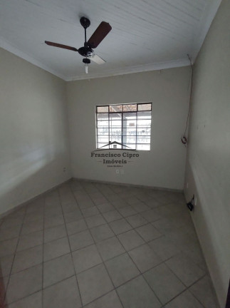 Imagem Casa com 3 Quartos à Venda, 284 m² em Vila Eliana Maria - Vila Molica - Guaratinguetá Imagem Casa com 3 Quartos à Venda, 284 m² em Vila Eliana Maria - Vila Molica - Guaratinguetá