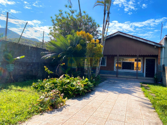 Casa com 4 Quartos à Venda, 330 m² em Martim De Sá - Caraguatatuba