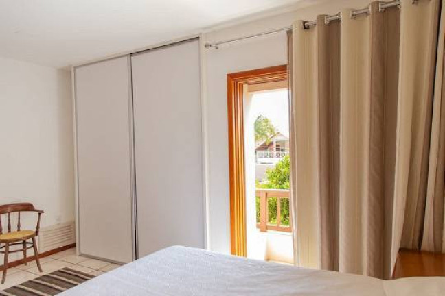 Imagem Casa com 4 Quartos para Alugar, 280 m² em Jurerê Internacional - Florianópolis Imagem Casa com 4 Quartos para Alugar, 280 m² em Jurerê Internacional - Florianópolis