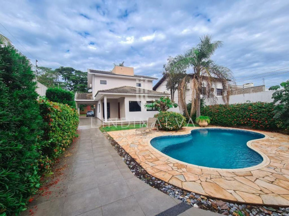 Imagem Casa com 3 Quartos à Venda, 285 m² em Vila Yolanda - Foz Do Iguacu Imagem Casa com 3 Quartos à Venda, 285 m² em Vila Yolanda - Foz Do Iguacu