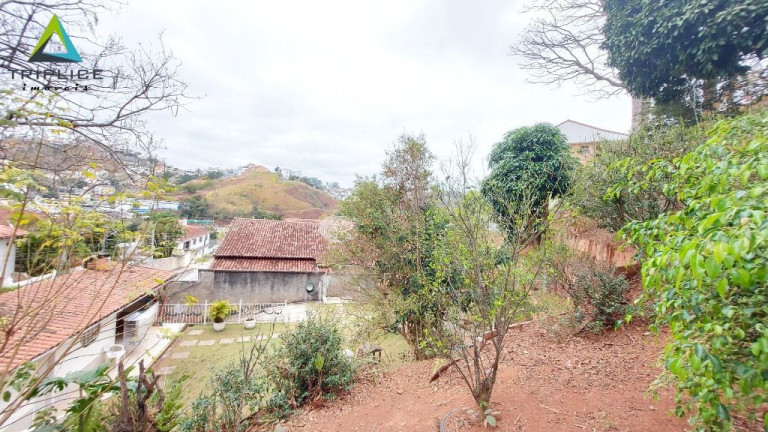 Imagem Casa com 4 Quartos à Venda, 250 m² em Bom Clima - Juiz De Fora Imagem Casa com 4 Quartos à Venda, 250 m² em Bom Clima - Juiz De Fora