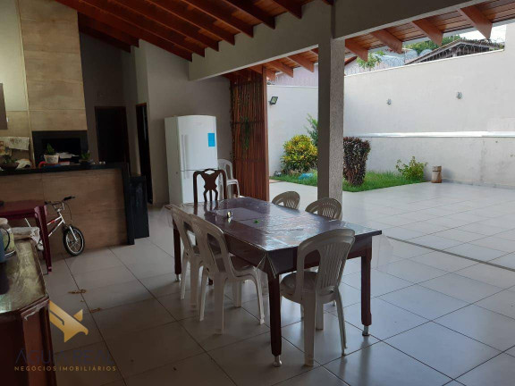 Imagem Casa com 3 Quartos à Venda, 238 m² em Jardim Jóquei Club - Campo Grande Imagem Casa com 3 Quartos à Venda, 238 m² em Jardim Jóquei Club - Campo Grande