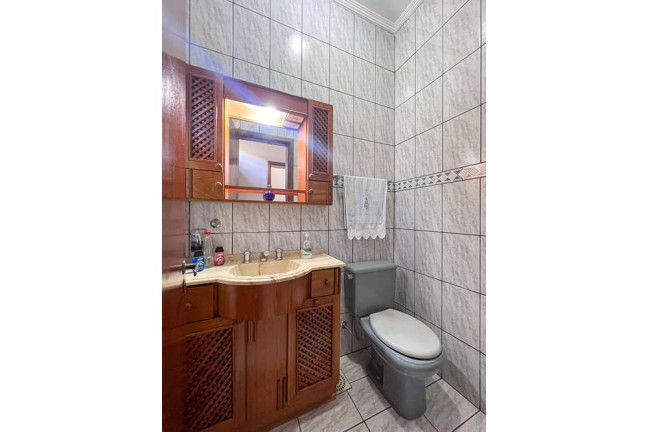 Imagem Casa com 3 Quartos à Venda, em Igara - Canoas Imagem Casa com 3 Quartos à Venda, em Igara - Canoas