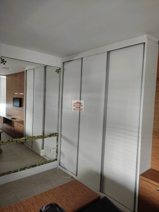 Imagem Apartamento com 1 Quarto à Venda, 30 m² Imagem Apartamento com 1 Quarto à Venda, 30 m²