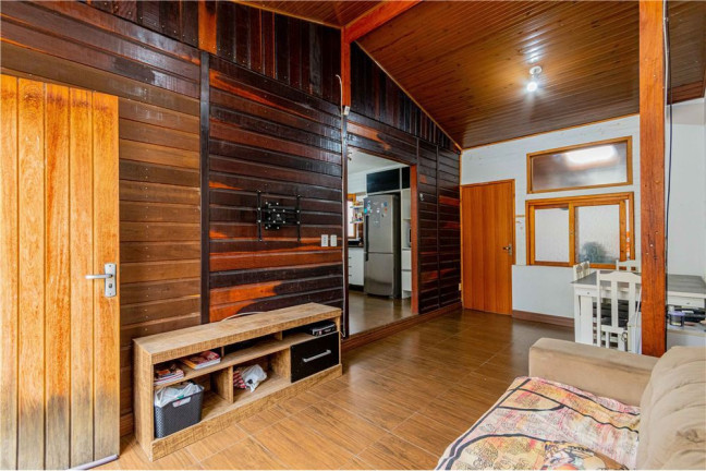 Imagem Casa com 4 Quartos à Venda, em Sarandi - Porto Alegre Imagem Casa com 4 Quartos à Venda, em Sarandi - Porto Alegre