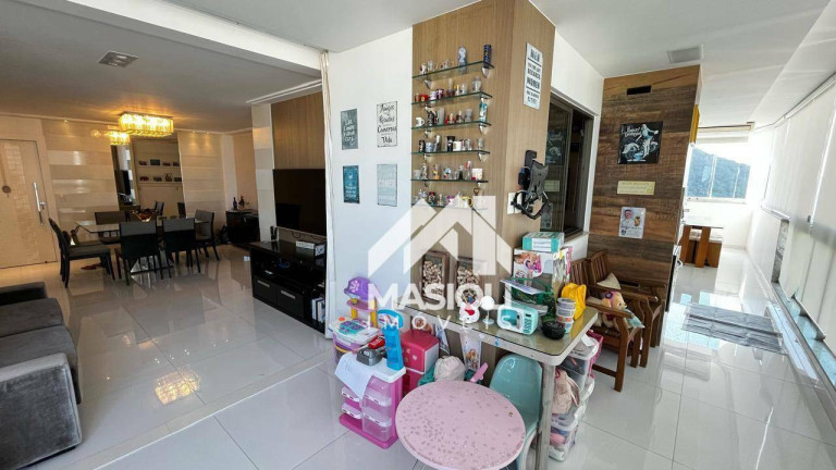 Apartamento com 4 Quartos à Venda, 135 m² em Praia Da Costa - Vila Velha