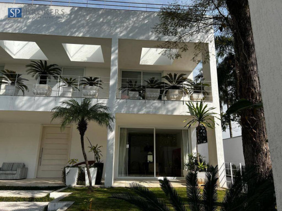 Casa com 3 Quartos à Venda ou Locação, 850 m² em Jardim América - São Paulo