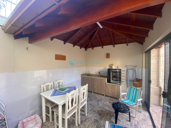 Imagem Sobrado com 3 Quartos à Venda, 185 m² em Moinhos De Vento - Canoas Imagem Sobrado com 3 Quartos à Venda, 185 m² em Moinhos De Vento - Canoas
