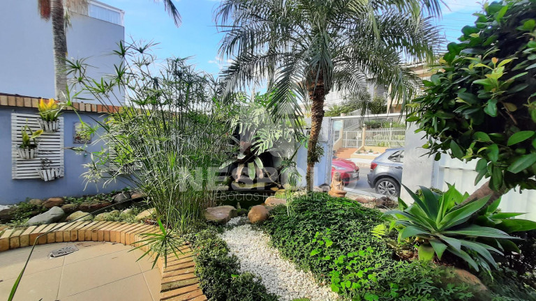 Imagem Casa com 3 Quartos à Venda, 348 m² em Praia Dos Amores - Balneario Camboriu Imagem Casa com 3 Quartos à Venda, 348 m² em Praia Dos Amores - Balneario Camboriu