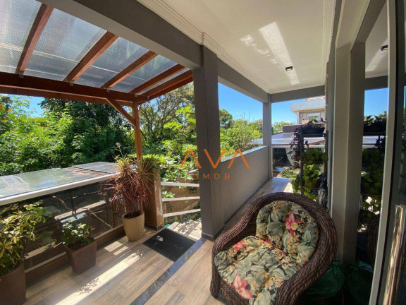 Imagem Casa com 3 Quartos à Venda, 341 m² em Ingleses - Florianópolis Imagem Casa com 3 Quartos à Venda, 341 m² em Ingleses - Florianópolis