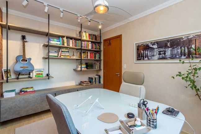 Imagem Apartamento com 2 Quartos à Venda, 77 m² em Bela Vista - Porto Alegre