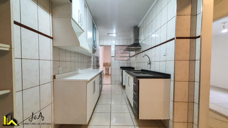 Imagem Casa com 3 Quartos à Venda, 162 m² em Metalúrgicos - Osasco Imagem Casa com 3 Quartos à Venda, 162 m² em Metalúrgicos - Osasco
