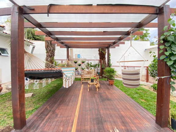 Imagem Casa com 3 Quartos à Venda, 203 m² em Nossa Senhora De Lourdes - Santa Maria Imagem Casa com 3 Quartos à Venda, 203 m² em Nossa Senhora De Lourdes - Santa Maria