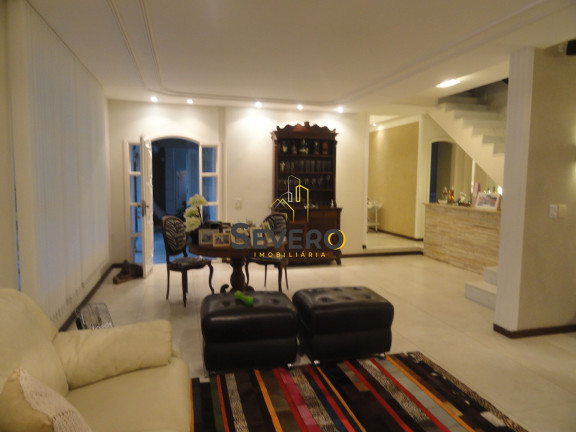 Imagem Casa de Condomínio com 6 Quartos à Venda, 440 m² em Itaipu - Niterói Imagem Casa de Condomínio com 6 Quartos à Venda, 440 m² em Itaipu - Niterói