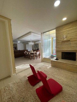 Imagem Cobertura com 3 Quartos à Venda, 245 m² em Estreito - Florianópolis